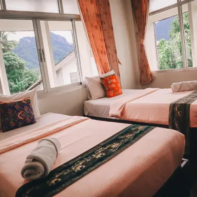 Thaweesuk Heritage Homestay Hotels near Ao Phang Nga
