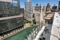LondonHouse Chicago, Curio Collection by Hilton - romantici