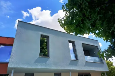 Moderne Ferienwohnung in Berlin Mahlsdorf Отели рядом с достопримечательностью «The Hanging Garden»