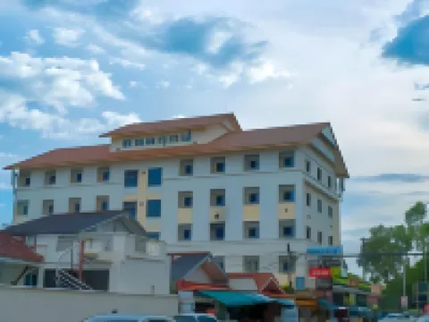 Chonlapruk Lakeside Hotel Hotel berhampiran Wat Ta Klong Si Peung