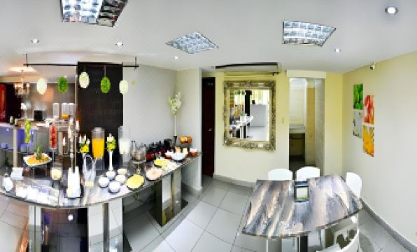 Grand International Hotel