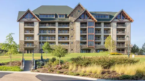 Hilton Grand Vacations Club Paradise Point Hollister Hotels in Pine A Township