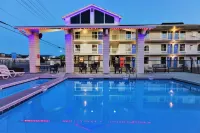 Park Inn by Radisson, Pigeon Forge South - Kolam Renang