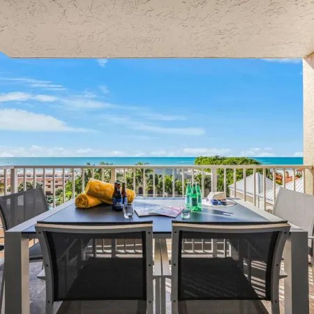 Marco Beach Ocean Suites