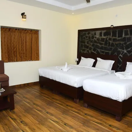 Hotel R Inn Yercaud