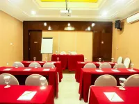 Favor Hotel Makassar City Center by Life Hotel di Kota Makassar