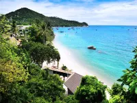 Koh Tao Beach Club Các khách sạn gần Trung tâm lặn biển Goodtime Adventures