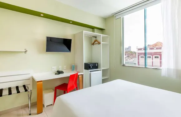 馬瑙斯宜必思尚品住宿