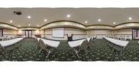 Holiday Inn Express & Suites BAKERSFIELD CENTRAL by IHG