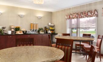 Travelodge by Wyndham Owen Sound