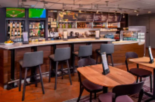 威爾明頓市中心萬怡酒店