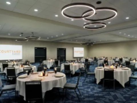 Courtyard Atlanta Dunwoody Hotels in Chamblee