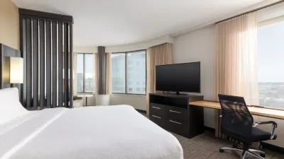 Residence Inn Grand Rapids Downtown Hotels near Belknap Park
