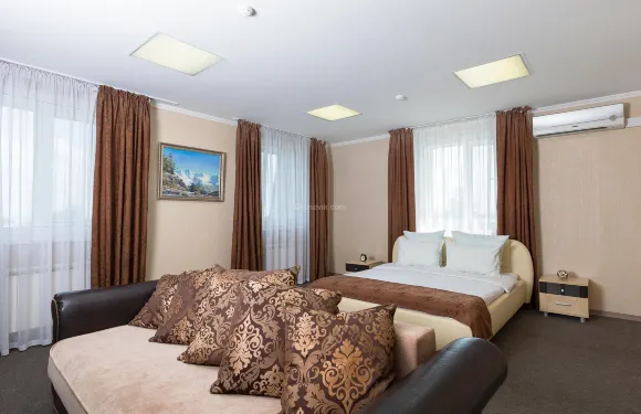 費多羅夫公寓式酒店