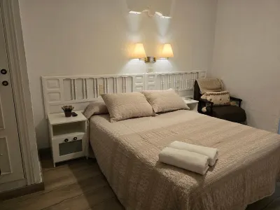 Pensión Martín Hotels near Costajump Jaén (Whatsapp +34 685682492)