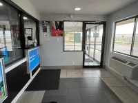 Studio 6 Wichita, KS Airport - Kitchens
