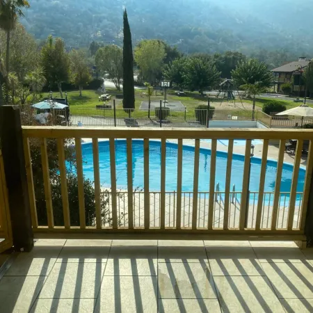 Western Holiday Lodge