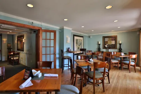 The Kennebunk Inn