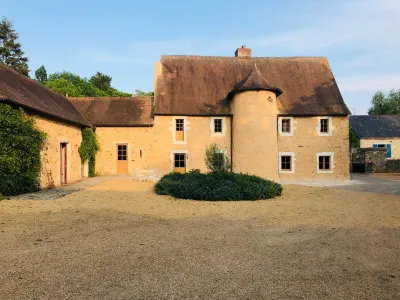 Manoir de la Basse-Cour Hotel in zona Golf de Sable -solesmes