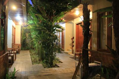 庭 スマランダナ ホテルの写真