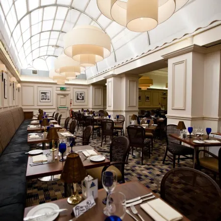 Norfolk Royale Hotel