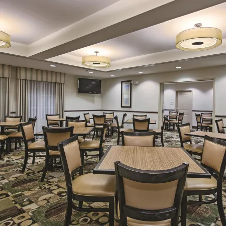 La Quinta Inn & Suites by Wyndham Lancaster