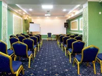 Hotel Aristol 우파 호텔