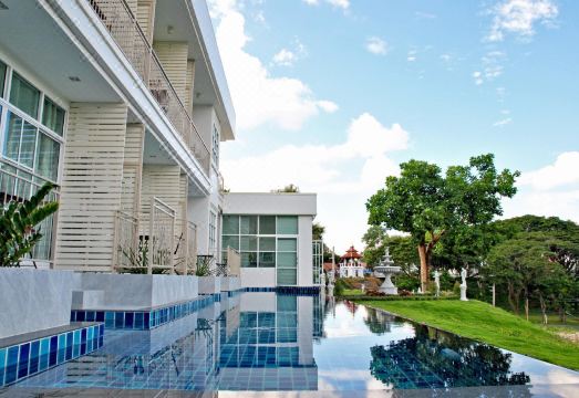 푸아 데 뷰 부티크 리조트