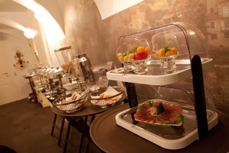 Бутик-отель The Volga House (Волга Хаус) Отели рядом с достопримечательностью «Благовещенский собор»