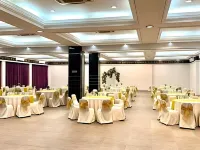 Hotel New Puri Garden Bandara Semarang Hotels in West Semarang