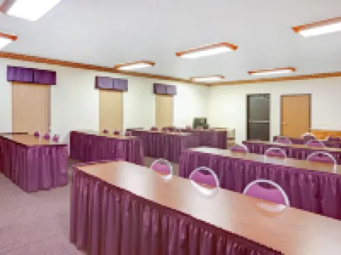 Super 8 by Wyndham Aberdeen East Hotels in Aberdeen