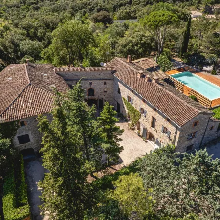 Gîtes au Pied des Cévennes - Domaine les Terres Aoyama
