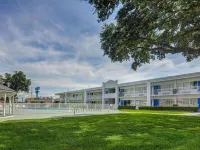 Motel 6 Jacksonville, NC Hotels in Onslow County
