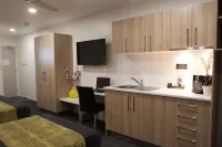 Abode37 Motel Emerald