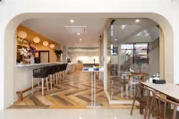 The Pride Hotel Phitsanulok - Baarit