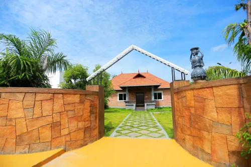 Selvamathi Farm Resorts - Pools