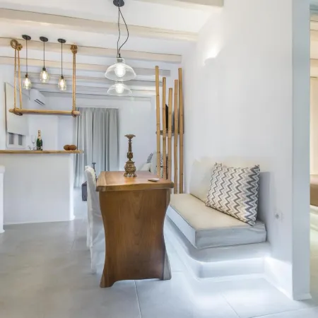 Iphimedeia Luxury Hotel & Suites