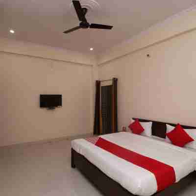 Hotel O Sangam Darshan Rooms