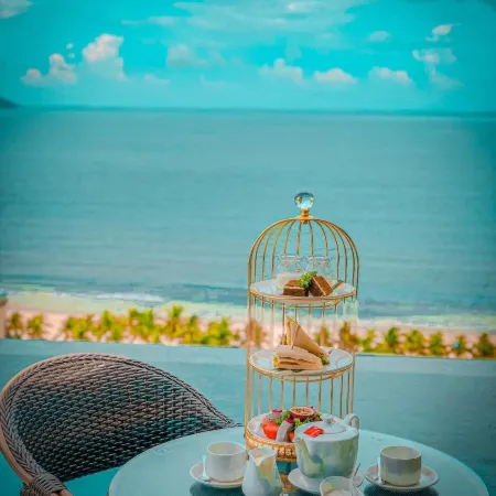 Santa Luxury Hotel
