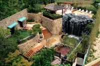 Seorak Pine Resort - غرفة مطلة على الجبل