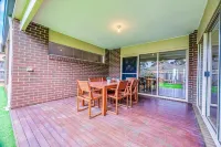 StayAU Spacious Stay Point Cook
