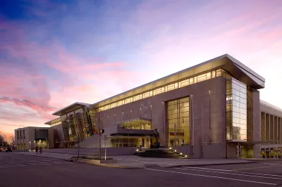 Raleigh Marriott City Center Các khách sạn gần St. Augustine's University