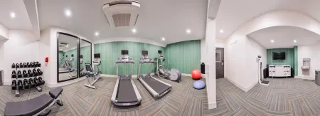 Holiday Inn Express Newberg - Wine Country Отели рядом с достопримечательностью «Champoeg State Heritage Park»