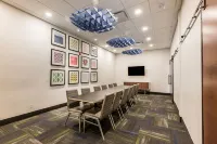 Holiday Inn Express & Suites Edmonton N - ST. Albert