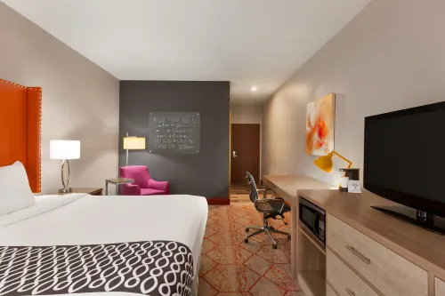 La Quinta Inn & Suites by Wyndham Lackawanna Hotels in West Seneca