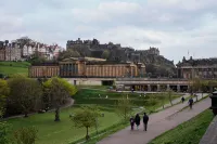 Four Points Flex by Sheraton Edinburgh - Kitchens
