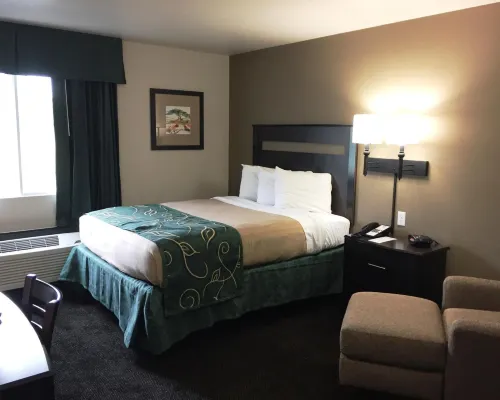 Travelodge by Wyndham Edgemont Hotels in Fall River County