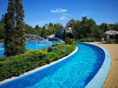 Z8 Prémium Apartman Hotel a 