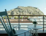 Filoxenion Luxury Rooms & Lofts - Homestays