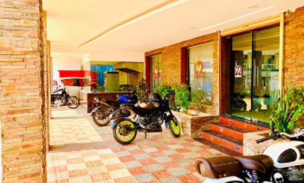 Hotel Half Moon Chennai